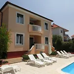 Family-friendly With Swimming Pool - Diklo, - 5774 Apartmán Zadar