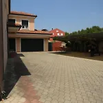 Family-friendly With Swimming Pool - Diklo, - 5774 Zadar
