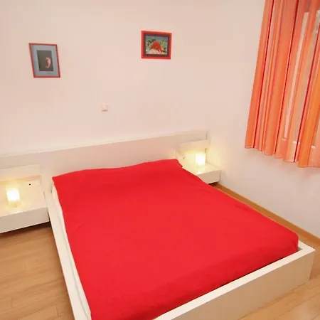 With A Swimming Pool - Diklo, - 5774 * Zara