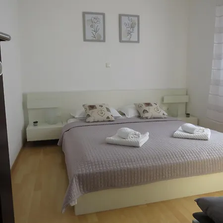 Family-friendly With Swimming Pool - Diklo, - 5774 شقة زادار