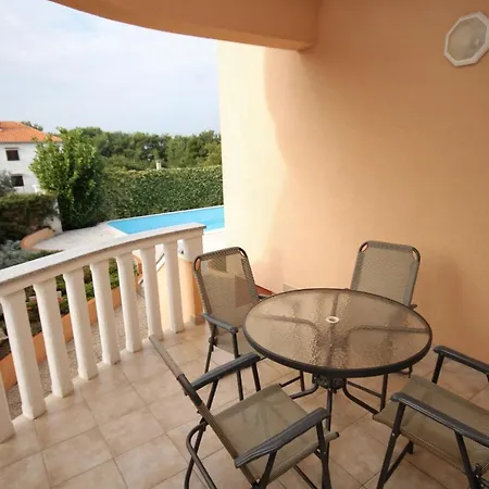 Family-friendly With Swimming Pool - Diklo, - 5774 דירה