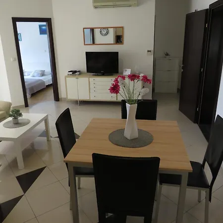 Family-friendly With Swimming Pool - Diklo, - 5774 公寓 *