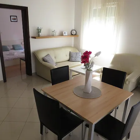 Family-friendly With Swimming Pool - Diklo, - 5774 公寓 扎达尔