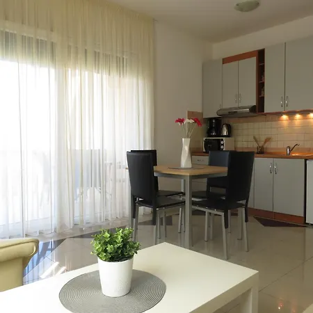 Family-friendly With Swimming Pool - Diklo, - 5774 * זאדאר