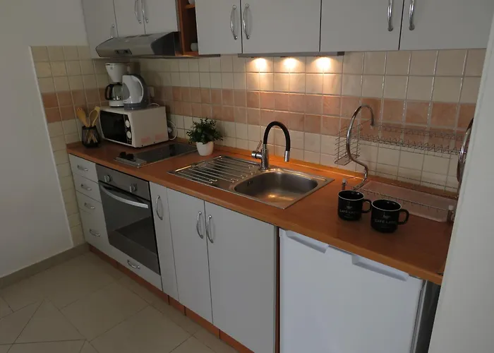 Family-friendly With Swimming Pool - Diklo, - 5774 Zadar