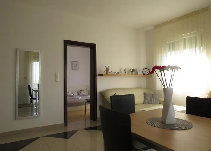 公寓 Family-friendly With Swimming Pool - Diklo, - 5774 *