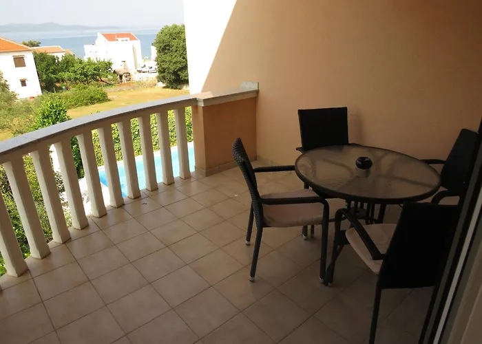 Family-friendly With Swimming Pool - Diklo, - 5774 公寓 扎达尔