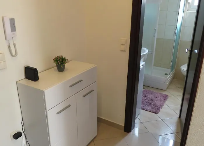 Family-friendly With Swimming Pool - Diklo, - 5774 * Задар