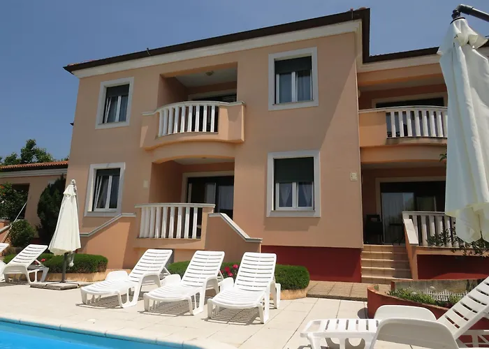 Family-friendly With Swimming Pool - Diklo, - 5774 Lejlighed *